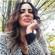 Laureata in lingue e letterature straniere impartisce lezioni private di inglese, spagnolo, e materie umanistiche